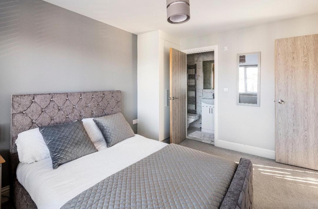 Luxury House 4 Ensuite Bedrooms, Free Parking ,Wifi Oxford Kültér fotó